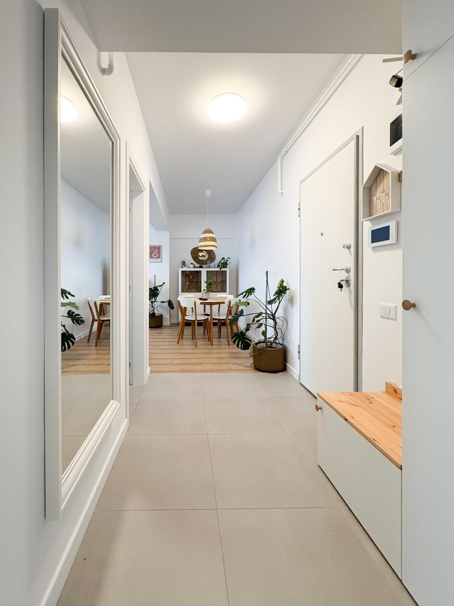 The Cozy Flat - Modern, New, 2 Rooms Apartment, Parking Bukarest Exterior foto